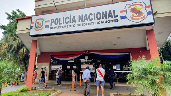 Polic铆a interviene Identificaciones por expedici贸n irregular de c茅dulas - Revista PLUS