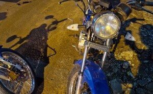 Dos motociclistas sufrieron lesiones en accidente
