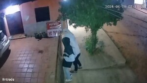 Video: Así robaron dos motos de una vivienda en Horqueta