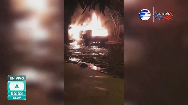 Hallan incinerado un vehículo presuntamente usado en un asalto - Noticias Paraguay