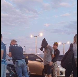 Capturan a policía con droga en la Costanera de Encarnación - Unicanal