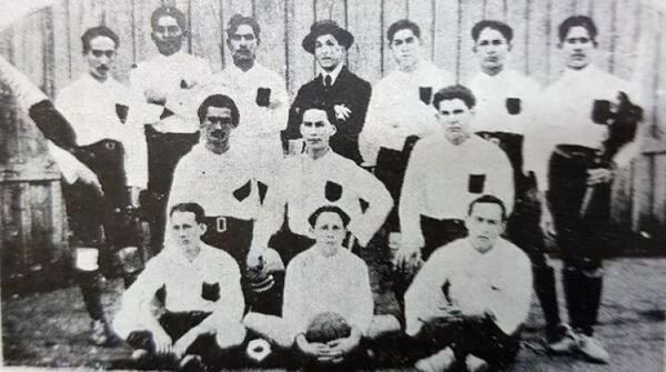 El Decano del fútbol pedrojuanino celebra 104 años de gloria