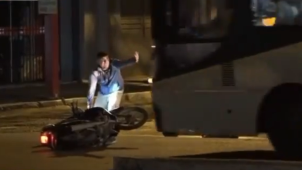 DELIVERY SALVÓ LA VIDA DE UNA “MOTOMAMI” QUE SUFRIÓ ACCIDENTE
