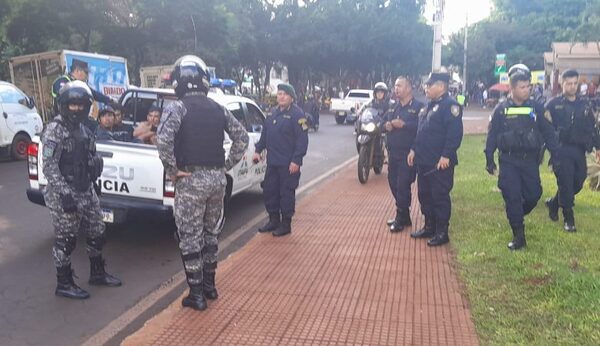 Con redada policial sacan de circulación a adictos en pleno microcentro de CDE
