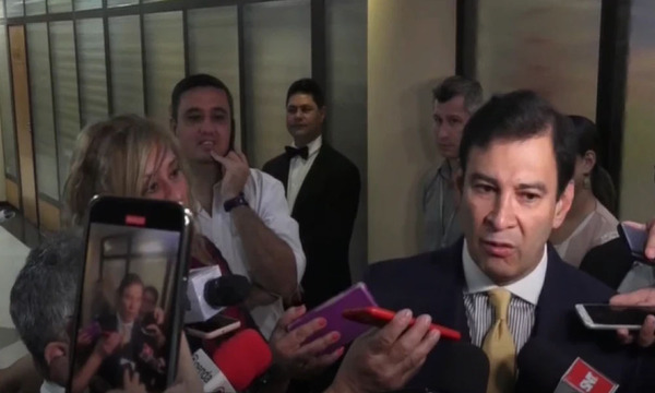 “Por fin encontré una funcionaria que debe más que yo” Silvio Ovelar ironiza sobre deuda de Lea - OviedoPress