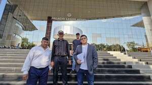 Adultos mayores piden a senadores aprobación de medio salario mínimo - Nacionales - ABC Color
