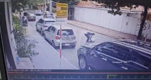 (VIDEO). Cuidacoches encuentran parte del botín de la casa de cambios