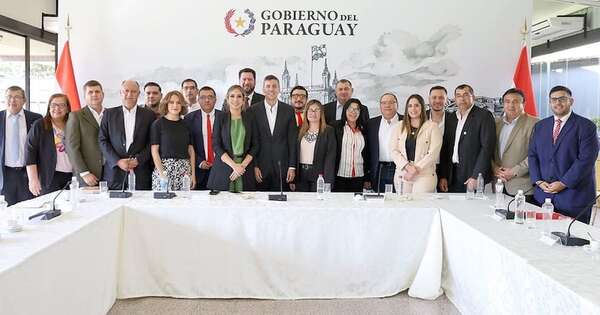 La Nación / Coordinan seguimiento a programas del Gobierno