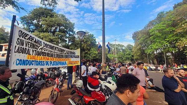 Se alarga conflicto por regulación a conductores de plataformas digitales