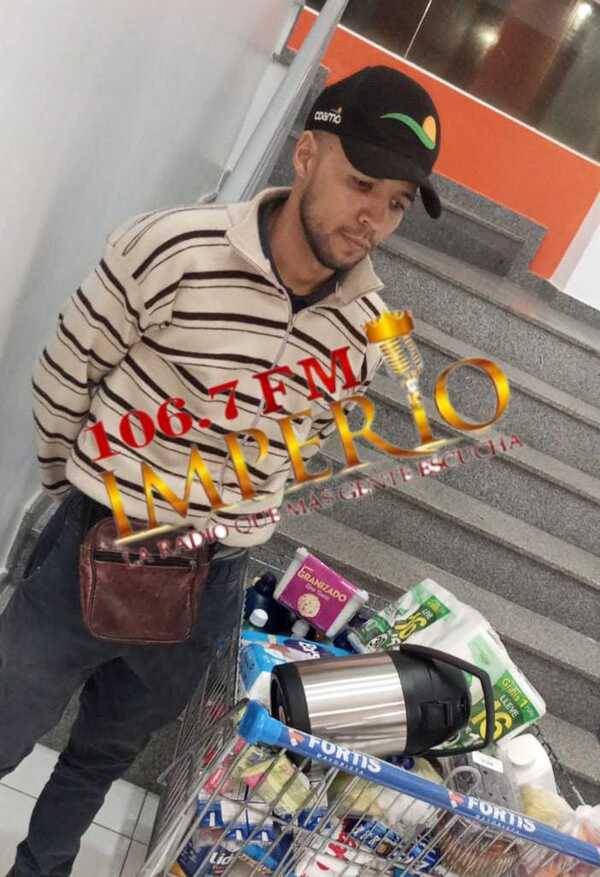 Intentó salir de supermercado con carrito lleno de mercaderías sin pagar y fue detenido - Radio Imperio 106.7 FM