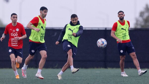 Daniel Garnero perfila el equipo para el debut
