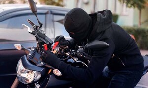 En menos de una semana hurtaron dos motociclistas del estacionamiento del IFD de Coronel Oviedo – Prensa 5