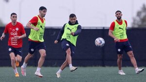 Daniel Garnero perfila el equipo para el debut
