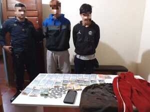 Detienen a 2 jóvenes tras robo a mano armada en Hohenau