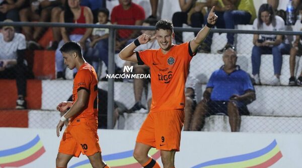 Versus / El club argentino que quiere a toda costa a Facundo Bruera