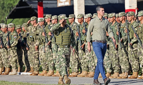 El presidente Santiago Peña confirma a nuevo jefe de las Tropas Especiales del Ejército - OviedoPress