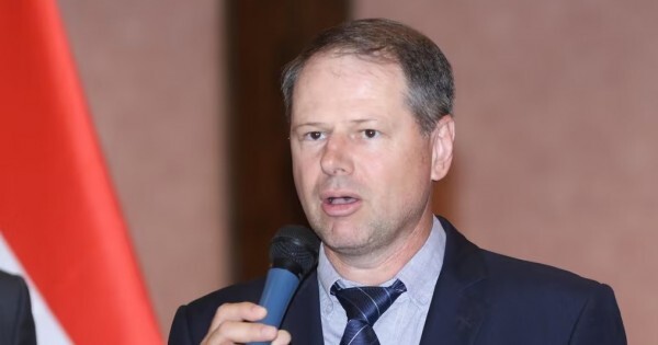 Los ganaderos chocan con los frigoríficos por la concentración del mercado de la carne