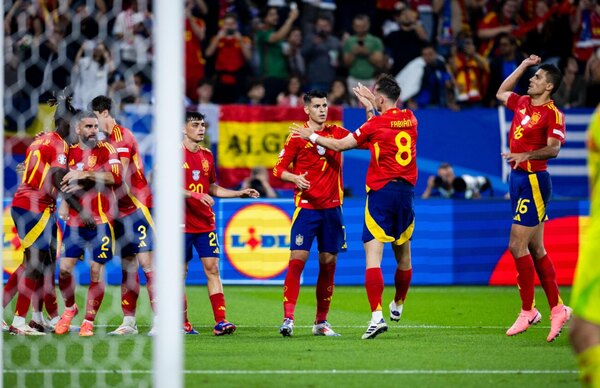 Versus / España vence con lo justo a Italia y se instala en los octavos de la Eurocopa