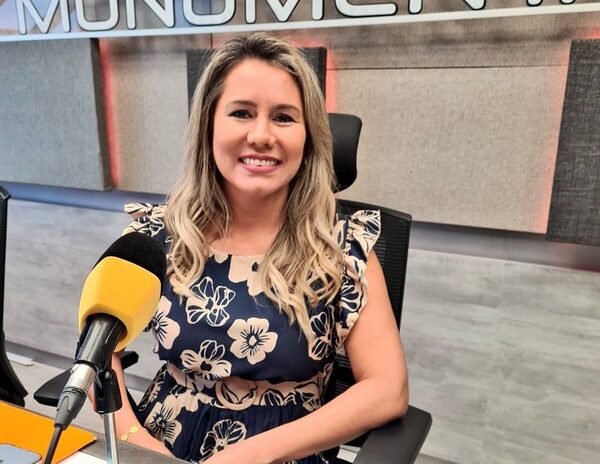 Ministra de la Senatur afirma que destituyó a su sobrina y hace mea culpa por contratación · Radio Monumental 1080 AM