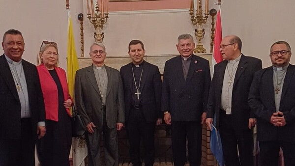 Tras desautorización, iglesia del Dr. Francia se reunió con el Nuncio