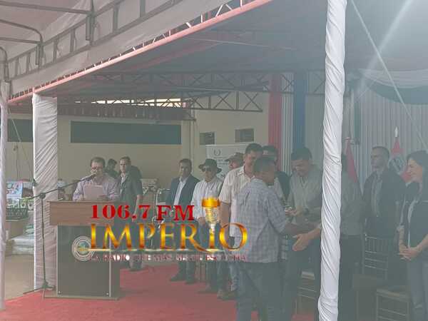 Llegó el presidente Santiago Peña - Radio Imperio 106.7 FM