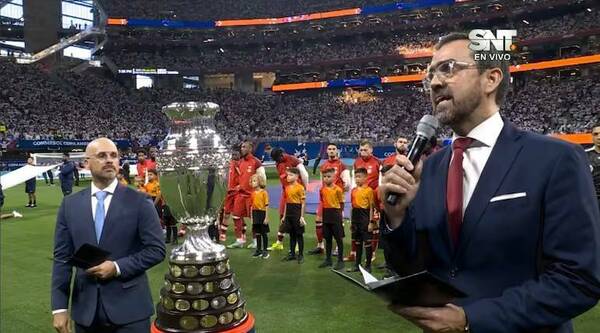 [VIDEO] Feroz guryry por presencia de pastor en la inauguración de la Copa América