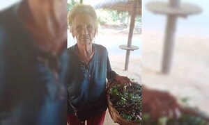 Con 79 años vende yuyos; no le pagan la pensión hace años – Prensa 5