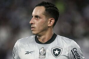 Versus / ¿Roberto "Gatito" Fernández podría dejar Botafogo en el próximo mercado?