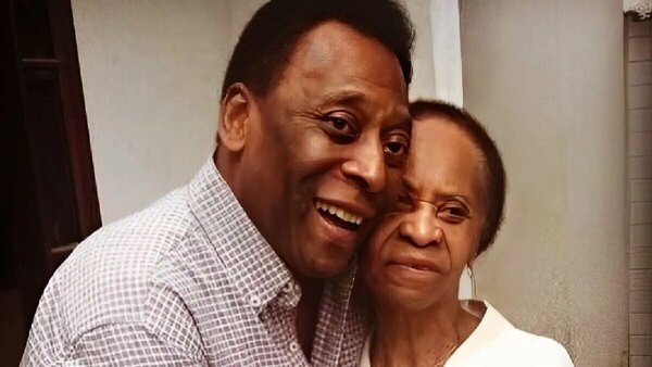 Versus / La madre de Pelé fallece a los 101 años