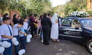 Dieron un emotivo adiós a Siara en su escuela