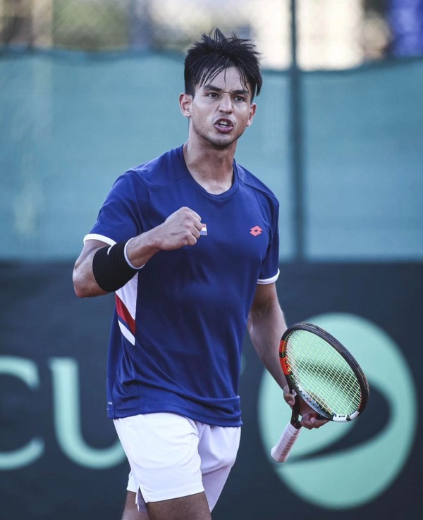 El tenista pedrojuanino Hernando Escurra gana y deja a Paraguay en puertas del Grupo 2 Mundial - Radio Imperio 106.7 FM