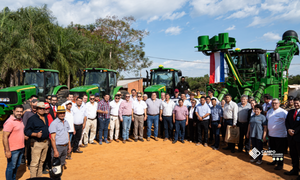 Neualco recibió una amplia flota de maquinarias JOHN DEERE para fortalecer la producción de cañera de azúcar en Guairá.