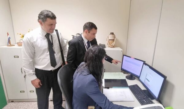 Capacitación en gestión electrónica de expedientes en Canindeyú