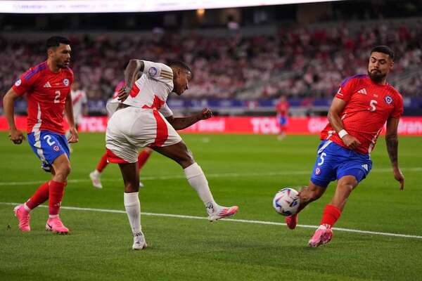 Perú vs. Chile: Empate sin goles en el clásico del Pacífico - Fútbol - ABC Color