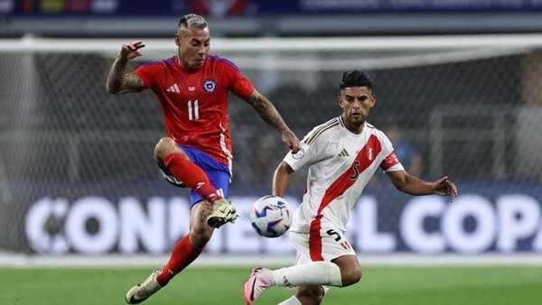 Perú y Chile debutan con un empate