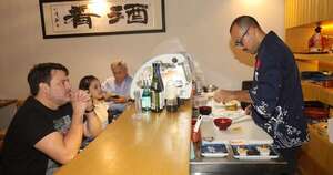 La Nación / El arte del omakase sushi, de manos de un chef con raíces orientales
