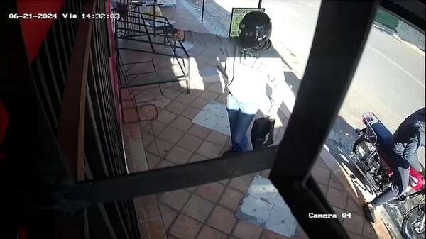 Video: comerciante se enfrentó a golpes contra delincuentes y evitó asalto - Policiales - ABC Color