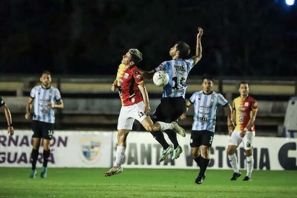 Intermedia: Guaireña y Santaní, en la misma altura - Fútbol de Ascenso de Paraguay - ABC Color