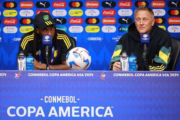 México se enfrenta a una ofensiva Jamaica en Copa América - Fútbol Internacional - ABC Color
