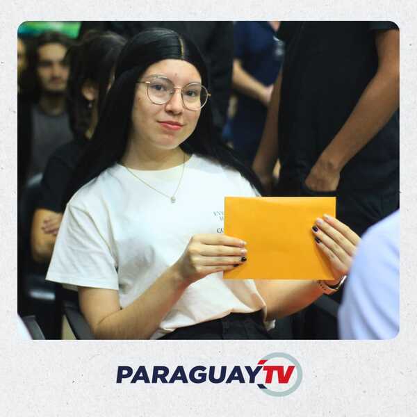 Yacyretá entregó becas “Gobierno del Paraguay” en Misiones y Ñeembucú • PARAGUAY TV HD