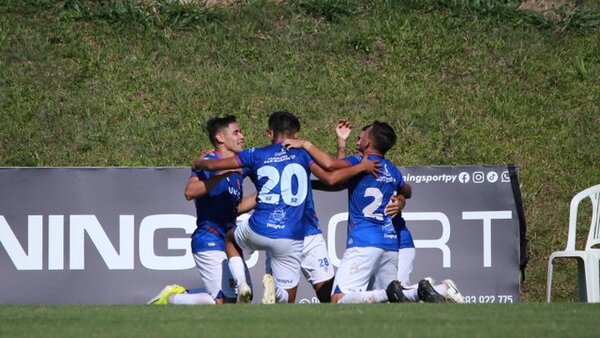 Recoleta cae y Carapeguá se acerca