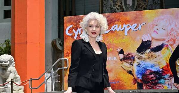 La Nación / El anuncio de Cyndi Lauper, la Semana de la Moda de París entra en modo electoral, Cristóbal y los simios...