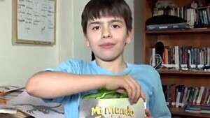 Mi Mundo Jurásico: Niño con TEA lanza su primer libro ilustrado para colorear