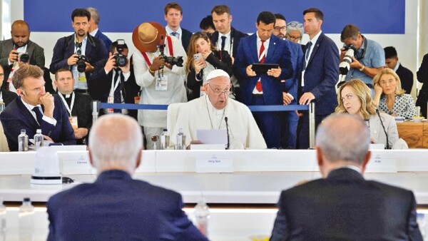 Papa pide una IA sin monopolios para la paz y contra el “poder tecnocrático”