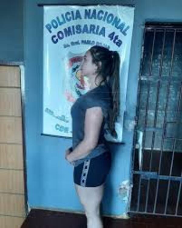 Ex miss Santa Rita es detenida por apropiación de millonario cheque