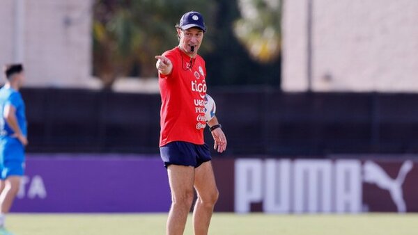 Daniel Garnero perfila un onceno con sorpresas