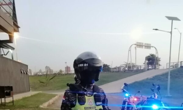 ¡Linces rescataron una kurijú en la Costanera de Asunción!