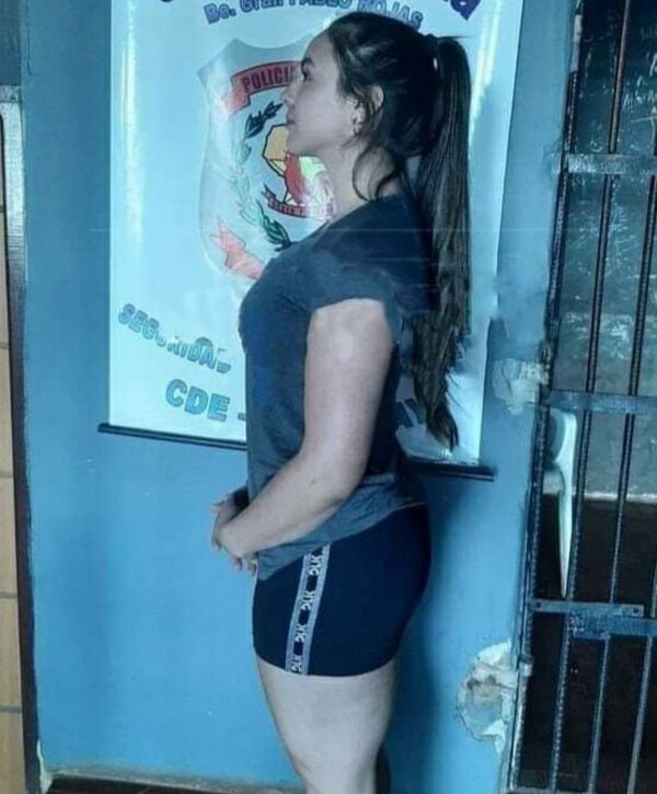 Ex miss Santa Rita es detenida por apropiación de millonario cheque