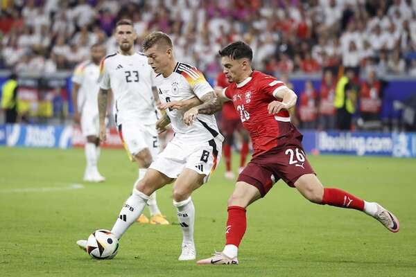 Füllkrug salva en el minuto 92 un punto y el primer lugar del grupo para Alemania - Fútbol Internacional - ABC Color