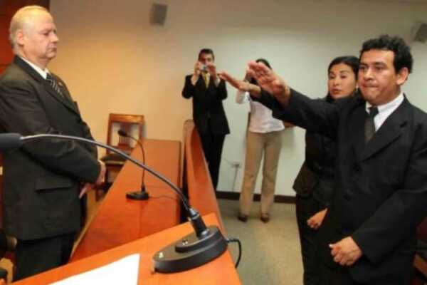 Auditoría expone rapidez de juez ante planteamientos de demandante sobre demandado, que es padre de diputado